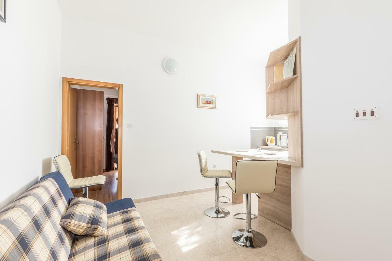Apartments Darinka Porec Luaran gambar